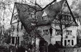 Historische Schwarz-Weiß-Aufnahme des Gasthofs Margaretenhöh